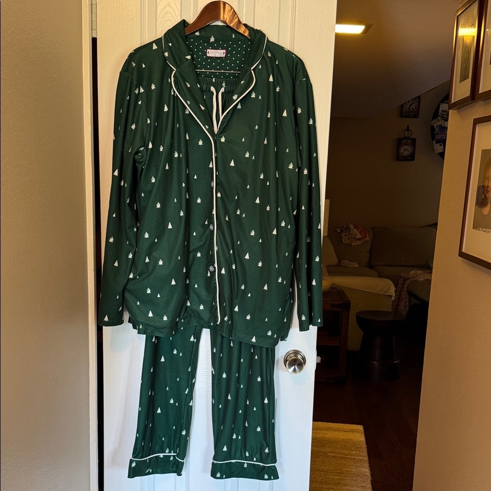 SweetHoney Forest Green Pajama Set with White Trim